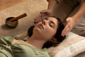 Dialogues Between Psychology and Reiki
